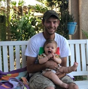 Meet your Posher, Devin